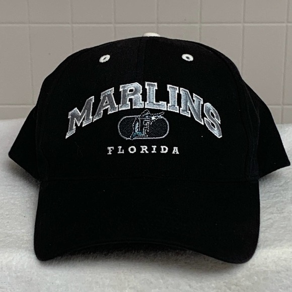 VINTAGE 1997 MLB FLORIDA MARLINS BLACK SNAPBACK WITH CHAMPIONSHIP PIN NICE - Picture 1 of 5
